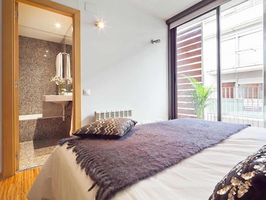 Apartment Barcelona Rentals - Penthouse With Terrace Luaran gambar