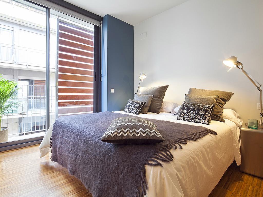 Apartment Barcelona Rentals - Penthouse With Terrace Luaran gambar